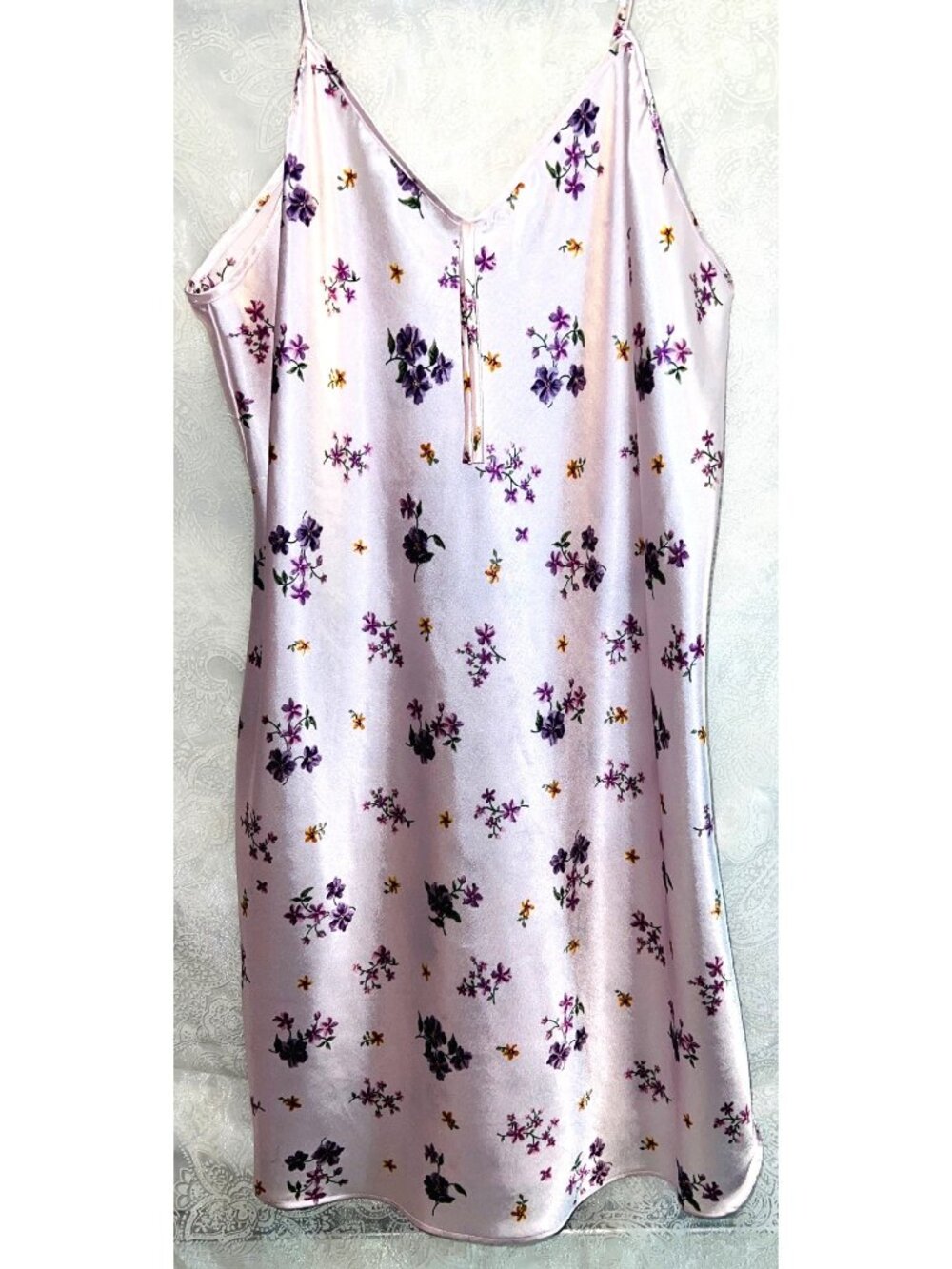 Secret Treasures Womenโs Large Floral Satin Nightgown Lavender Adjustable Straps